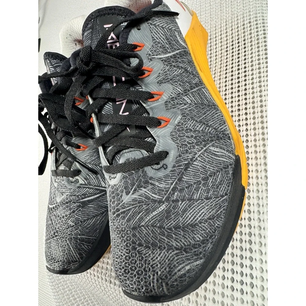 Nike Metcon 6 AMP Womens 7 Training CrossFit Shoes Gray Orange AO2982-081